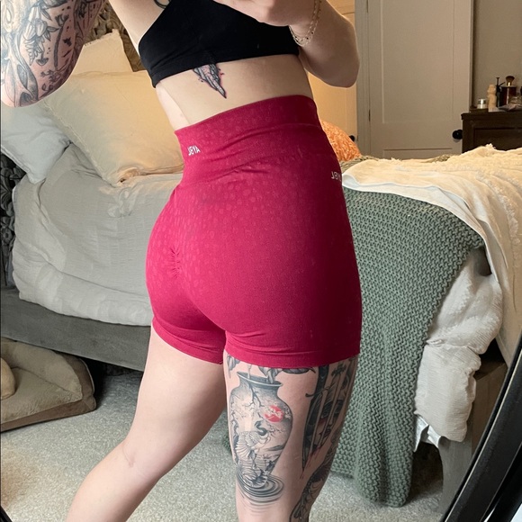 ABYL Yoga Women's Vibrant Red Bike Shorts - Picture 2 of 5